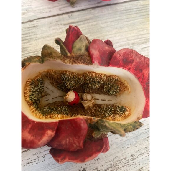 Harmony Kingdom Lord Byron's Harmony Garden Double Rose Trinket Boxes Set of 3 - Picture 10 of 16